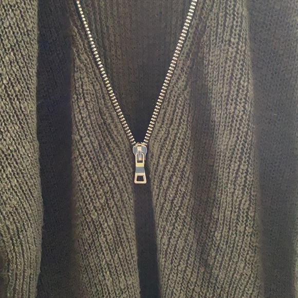 Express sweater - Picture 2 of 3